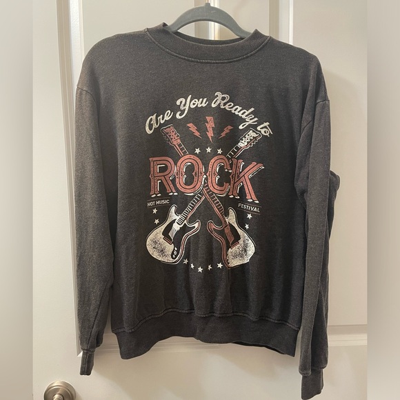 HRT & LUV ultra soft rock sweatshirt - Picture 1 of 3
